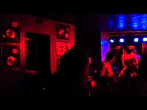 Groove shift & Bojan Vasilic - Ain't nobody (cover) live @ The Joynt