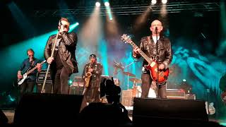 T.Love - Ambicja (razem z Robert Brylewski) Stodoła 25.11.2017