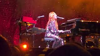 Climb w intro - Tori Amos in Paris 2023