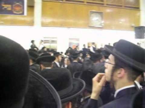 Satmar Simchas Beis Shoeva 2005