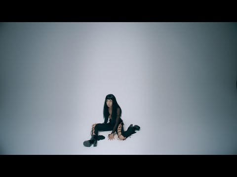 Carol Schuler - Skin (Official Music Video)