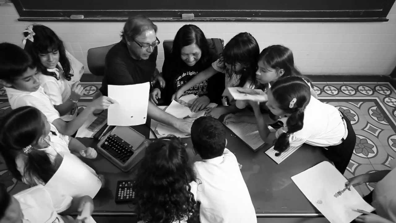 Trailer - ENTRE SOMBRAS Y SUSURROS