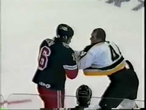 Colton Orr vs Craig Weller