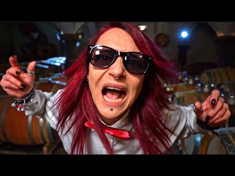 In  Vino Veritas - PIGS PARLAMENT (Official Video)