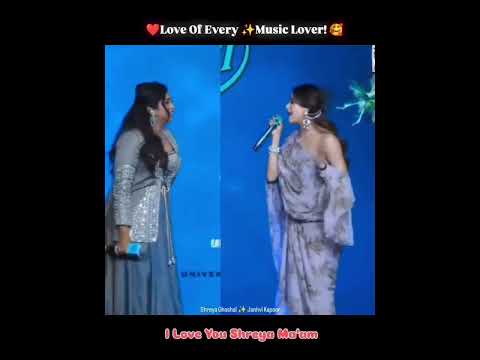 I Love You Shreya Ma'am 😘❤️ #shreyaghoshal #jahnvikapoor #paramsundari #bheegisaree #music #event