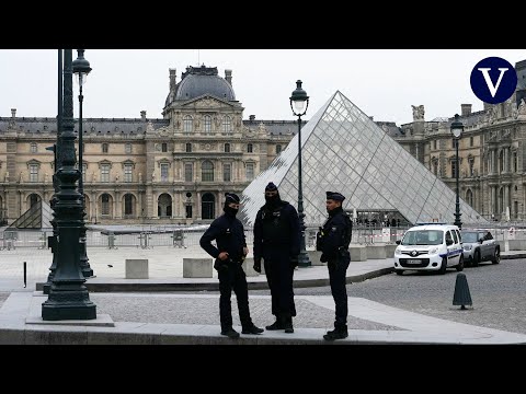 Encapuchados asaltan el Louvre y roban joyas de Napoleón III y la emperatriz Eugenia