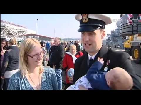 Family & Friends Welcome HMS Montrose Home 12.03.14