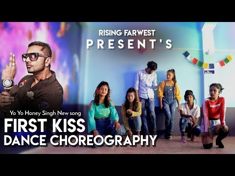 First Kiss (Lyrics) Yo Yo Honey Singh Ft. Ipsitaa, Bhushan Kumar