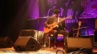 Eric Bibb - I Wish I Was A Mole In The Ground - Sighisoara Blues Festival 2018 - IMG 6038