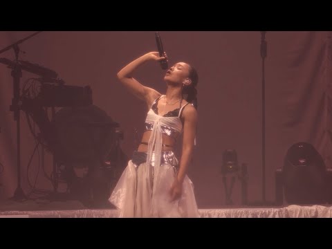 Video thumbnail for Miss Me Too (Live from Alexandra Palace)