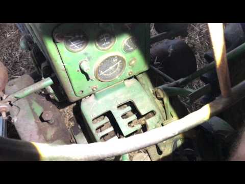 Checking Out My Grandpa's Old John Deere 520