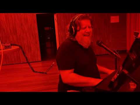 Tokac & Emanuela - Ne odhajaj (oficialen video)