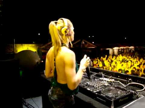 Niki Belucci Niki Belucci 2010 04 03 Taiwan  Kenting 2010 Rocking Peninsula Music Carnival Taiwan