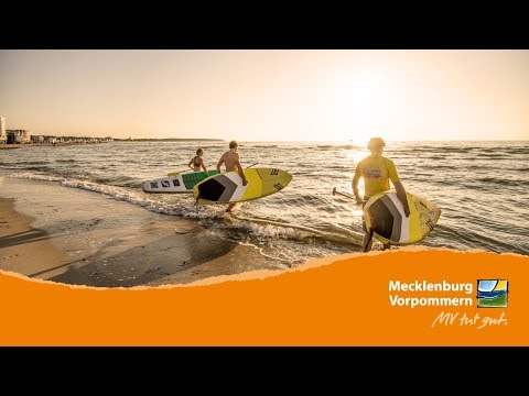 Auf der Suche nach der perfekten Welle in Warnemünde