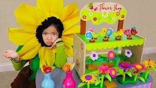 Emma Pretend Play w/ Cute Wooden Colorful Flower Shop Girl Kids Toys Playset