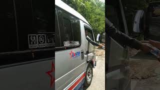 Download lagu iring iringan mobil elf Singajaya Bandung di jalan Raya Banjarwangi Garut #automobile #thomasarya mp3