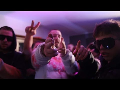 KUSZI - BALENCIAGA (VIDEO)