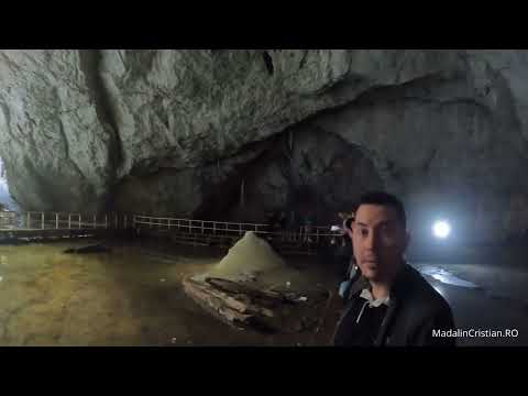 Peștera Ghețarul de la Scărișoara