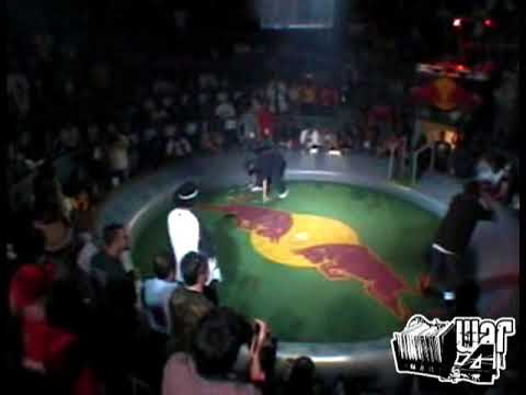 Eric el niño VS Frescolate (Batalla de Gallos Red Bull Internacional 2005)