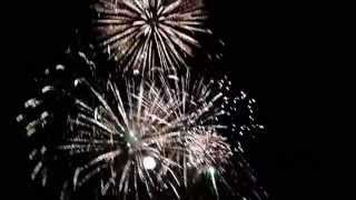preview picture of video 'Lumes de artificio 2014 | Festas da Guadalupe - Rianxo'
