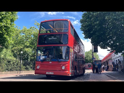 ALX400 (Turbo Whistle) Ex-SLN 17950 (LX53 JYO) on SWR RRP leaving Clapham Junction for Surbiton