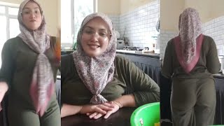 Download lagu Bunda hijab cantik lagi memasak||jilbab manis mama muda mp3