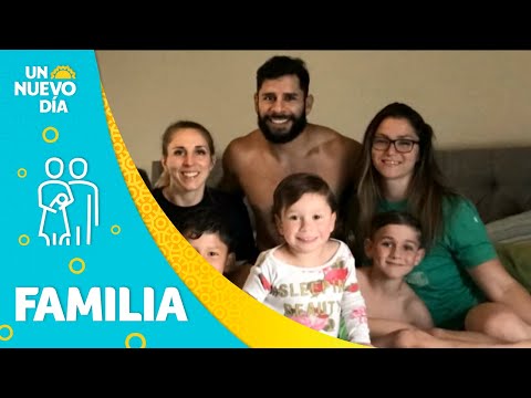 La historia de un poliamor: Leo Barrillas, su esposa y la novia de ambos | Un Nuevo Día | Telemundo