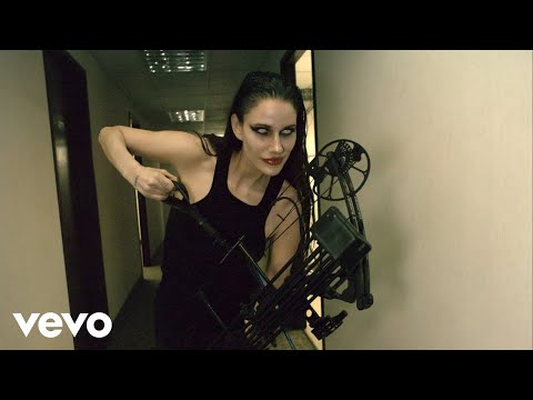 Niia - Pianos and Great Danes