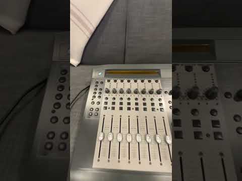 Immagine Digidesign Command 8 - Working - 5