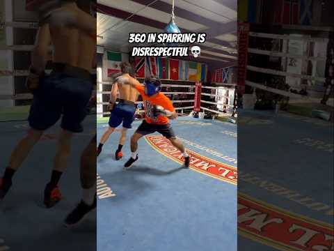 He did a 360 in sparring 🕺🏽. #boxing #training #mma #gym #boxingtraining #pointsparring