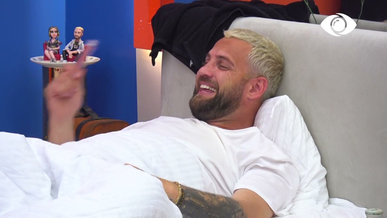 Luizi ngacmon Ermionën/ Ermiona: Kam 25 këngë!