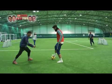 Emigratis 3 Puntata 4 Il Divin Peluso commenta Morata Zappacosta Pio e Amedeo