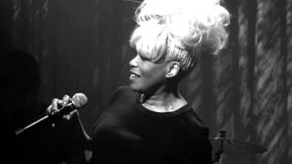 Mother's Finest - Strawberry Fields Forever (Beatles cover)