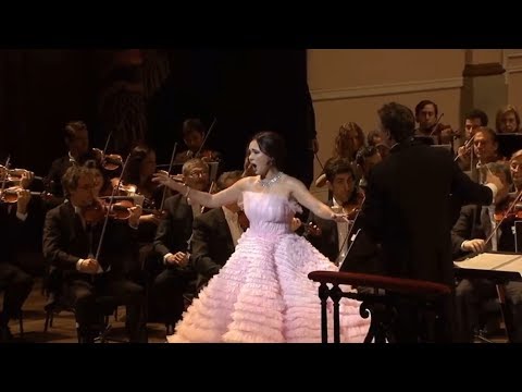Gala concert at Teatro Colon (Buenos Aires). Le Filles De Cadix Delibes | Aida Garifullina