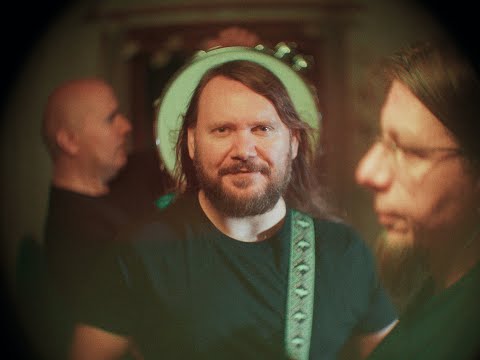 Zenek Grabowski - Maszynka do świerkania (oficjalny klip z albumu "Jeszcze raz to samo")