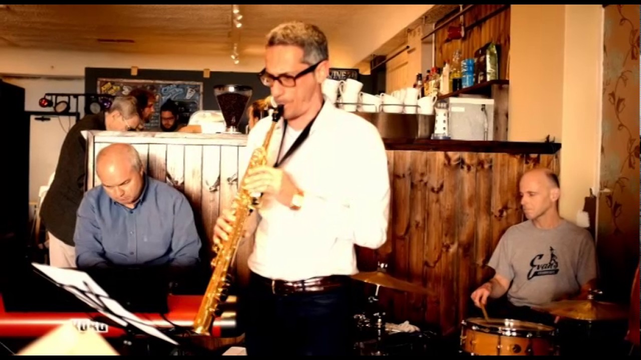 Video Carlitos Gang Jazz Trio Caerphilly