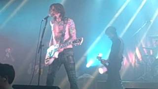 The Darkness - Friday Night (Live at UEA LCR Norwich 24-11-2011)