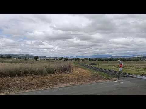 SSR L277 Hustle muscle B61 Bernie Baker light engine at Braefeild traveling to Werris creek 12-3-21