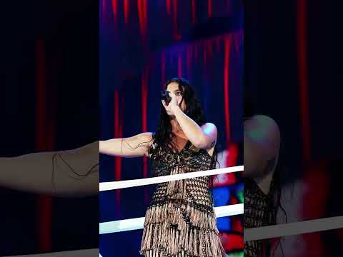 Notte della Taranta, Gaia canta Mena Mena Mò