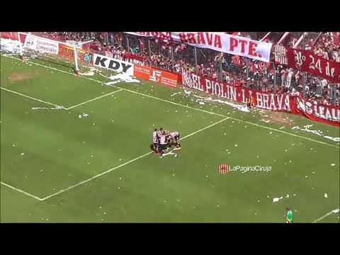 "Señores yo soy Ciruja | Hinchada de San martin de tucuman explota despues de ir perdiendo" Barra: La Banda del Camion • Club: San Martín de Tucumán