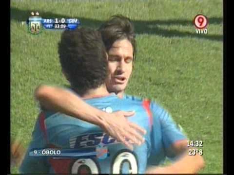 Gol de Obolo para Arsenal