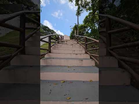Escadaria da capela de Sant' Ana na Barra de São Miguel, Alagoas