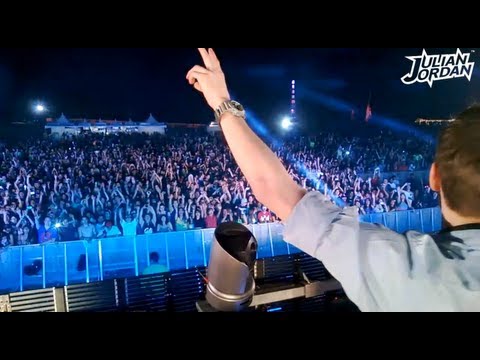 Julian Jordan playing last track @ Beyond Wonderland 2013