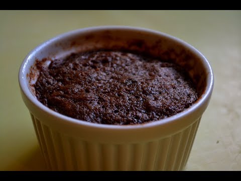 5 MIN. NO BAKE CHOCOLATE CAKE
