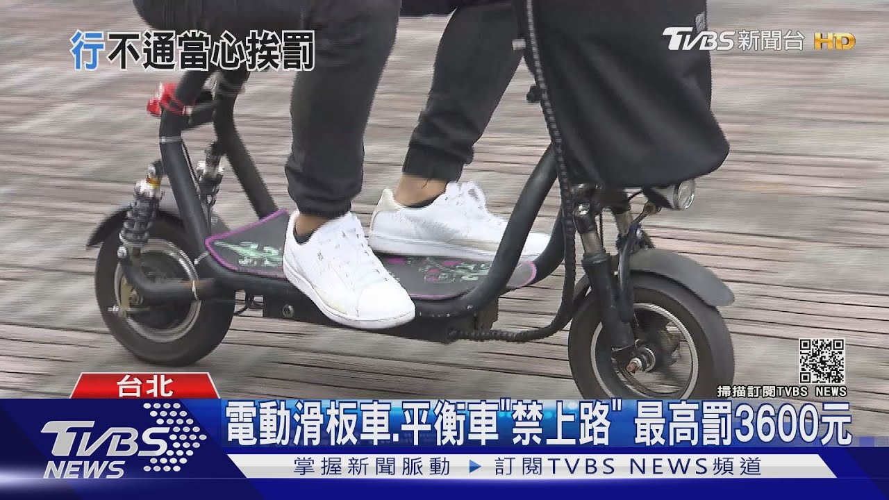 危險!男騎滑板車趴趴走 逆向「擦肩機車」