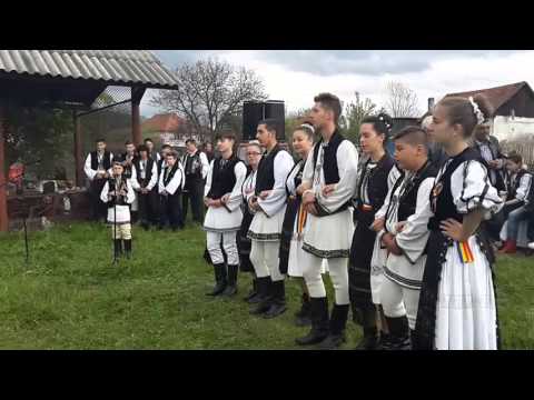 Ansamblul Bujorii Muntelui - Nedeia de la Taia - 2 Mai 2016