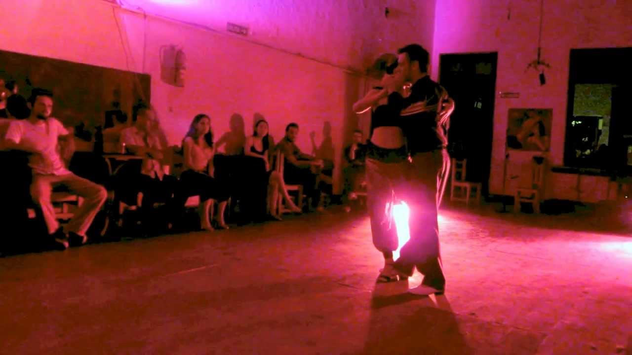 Sonja Bruyninckx y Sven Breynaert (1) en Milonga en Orsay