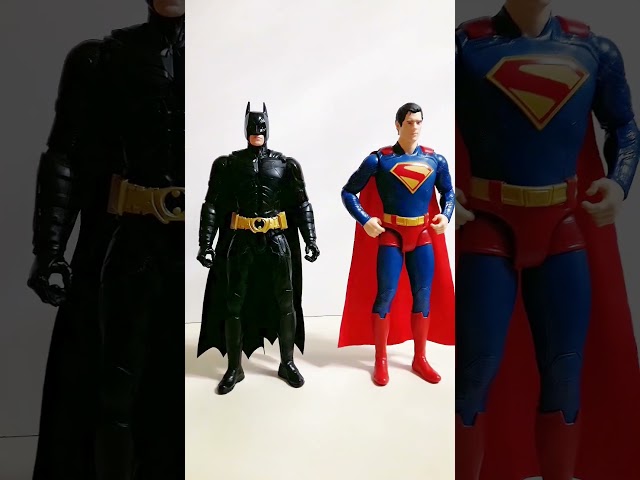 Vídeo relacionado con MINIX Collectible Figurines, Figura de colección 12cm, Superman, Coleccionables para Exhibición, Idea de Regalo, Juguetes para Niños Y Adultos, Fans De DC (MN16662)
