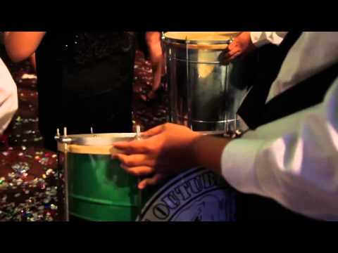 Bateria Carniceiros - vídeo compacto Baile Engenharia UTFPR Fev/2014