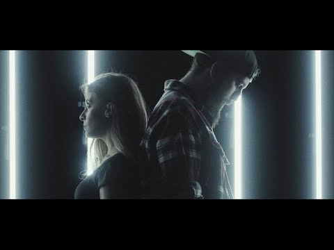 Fuera de Base - Sentidos Inútiles (Video Oficial)